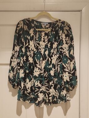 NWT Floral & Ivy Black Teal Cream Floral Blouse Women's L